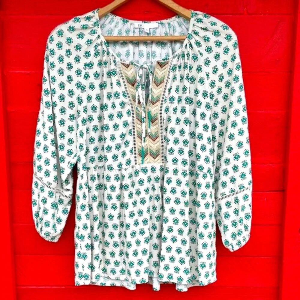DR2 embroidered trim with tie 3/4 sleeve tunic